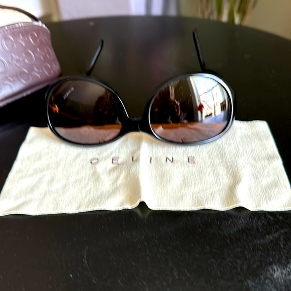 Celine Triomphe Black & Gold Tone Sunglasses with Case and Dust Cloth - Picture 11 of 15